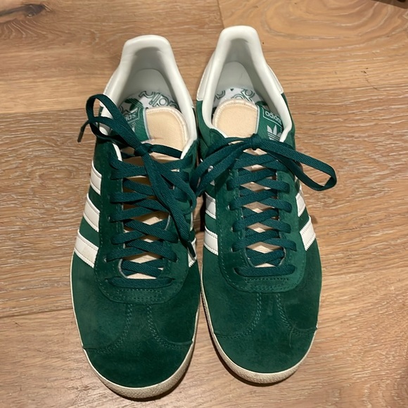 dark green adidas gazelle